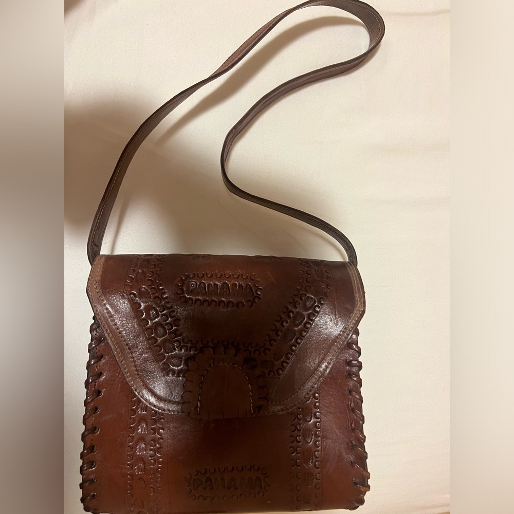Vintage brown leather bag made in Panama